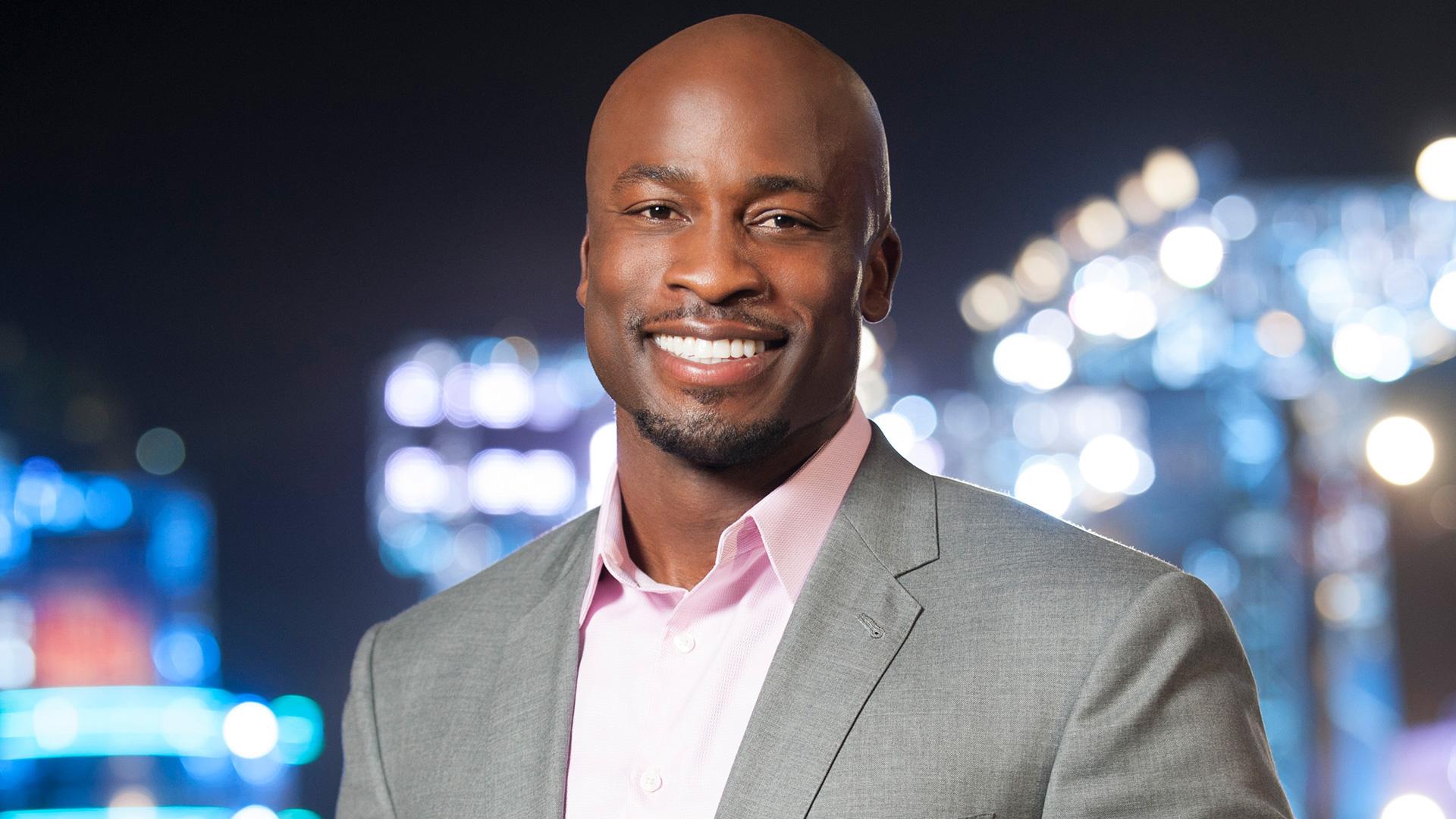 Akbar Gbaja-Biamila - Professional Sports Motivational Speaker