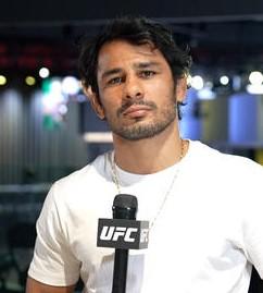 Alexandre Pantoja - Professional Sports Motivational Speaker