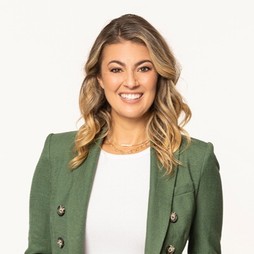 Amanda Balionis - Professional Sports Motivational Speaker