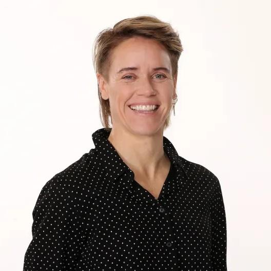 Lori Lindsey - Professional Sports Motivational Speaker