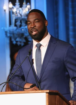 Justin Tuck Speaker Information