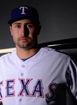 Meet Joey Gallo's biggest fan: His girlfriend, a San Diego Chargers