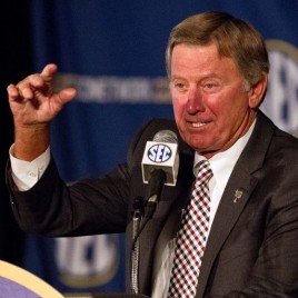 Legendary College Football Coach Steve Spurrier Set for Book Signing Tour