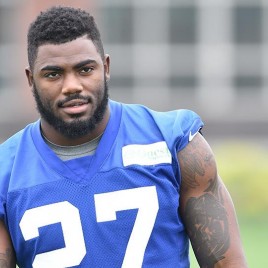 Giants Safety Landon Collins Holds New York Autograph Signing Monday