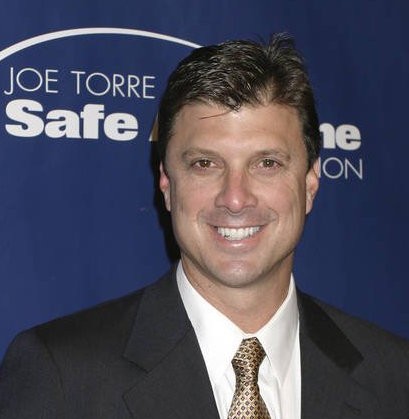 Tino Martinez to Speak at 169th Commencement