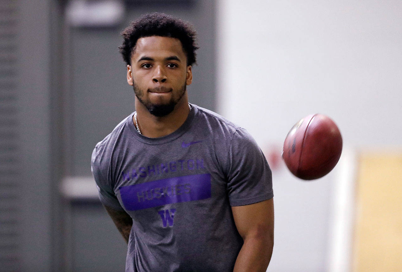 Myles Gaskin, former Miami running back, signs with Vikings