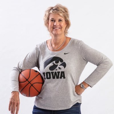 Lisa Bluder: A Coaching Career That Inspires